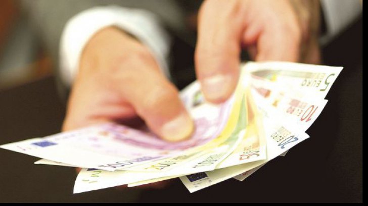 Se pregătește legea "Primul salariu". Cum poți câștiga 2.500 lei pe lună