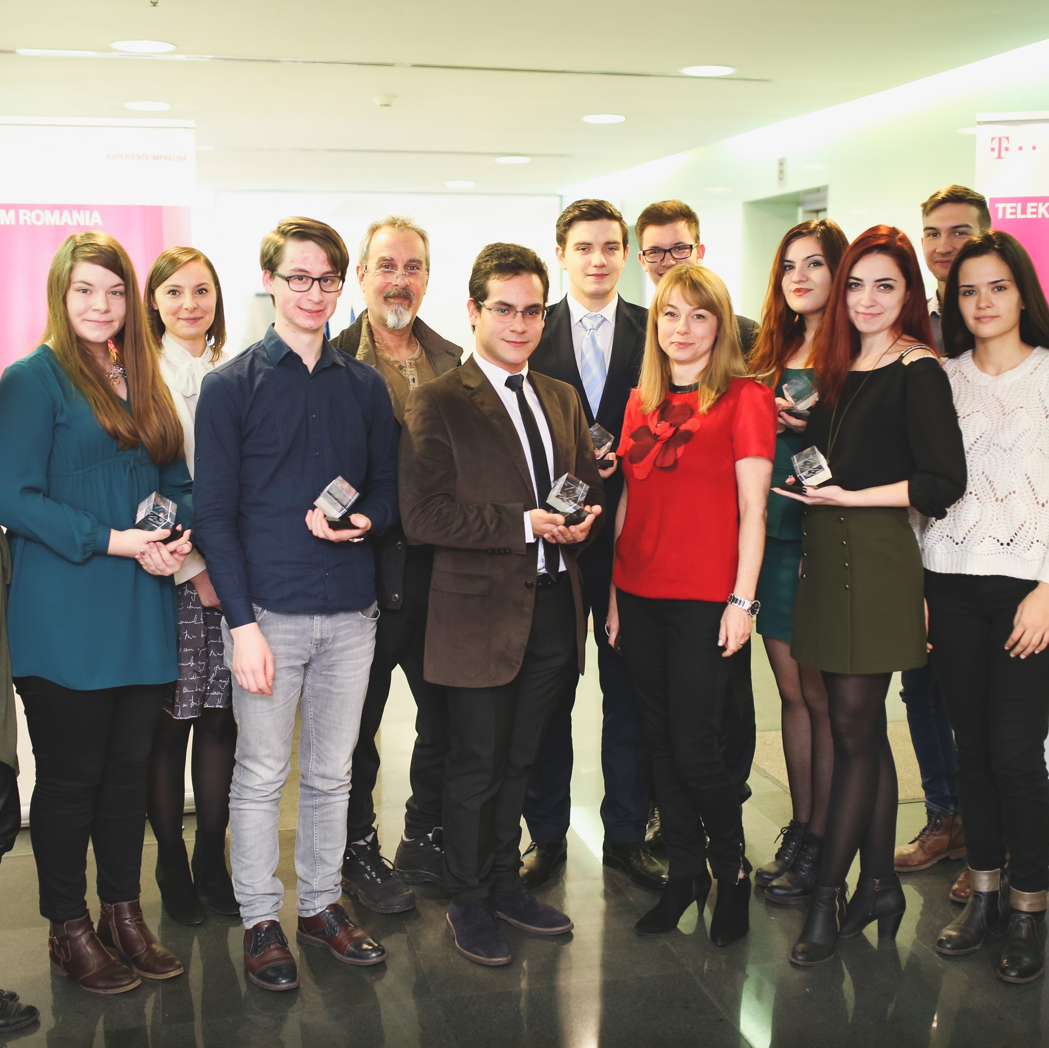 (P) Bursele Telekom susțin anual zece studenți de excepție pentru o carieră de succes