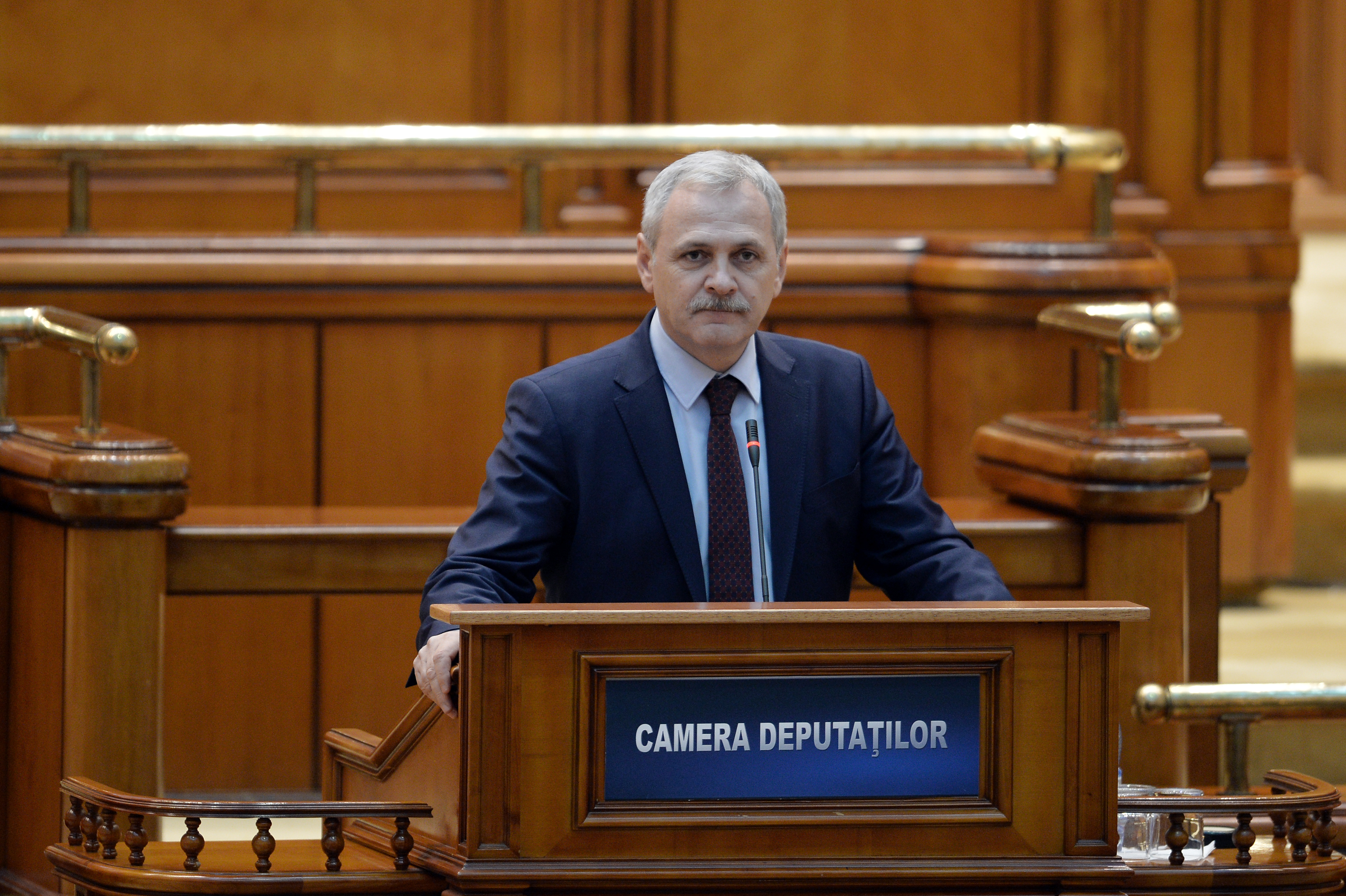 După ce a auzit „tot felul de zvonuri la televiziune”, Dragnea așteaptă un răspuns de la șeful Comisiei SRI. „Mi s-a părut ciudat”