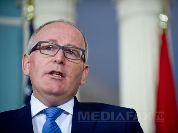 Frans Timmermans, prim-vicepreședintele Comisiei Europene, îndeamnă România să continue acțiunile anticorupție, aceasta fiind o condiție pentru eliminarea MCV