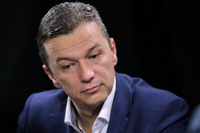 Aflat în vizită la Bruxelles, premierul Grindeanu anunță o DECIZIE NEAȘTEPTATĂ după întâlnirea cu un înalt oficial UE. „Iau extrem de în serios să fac asta”