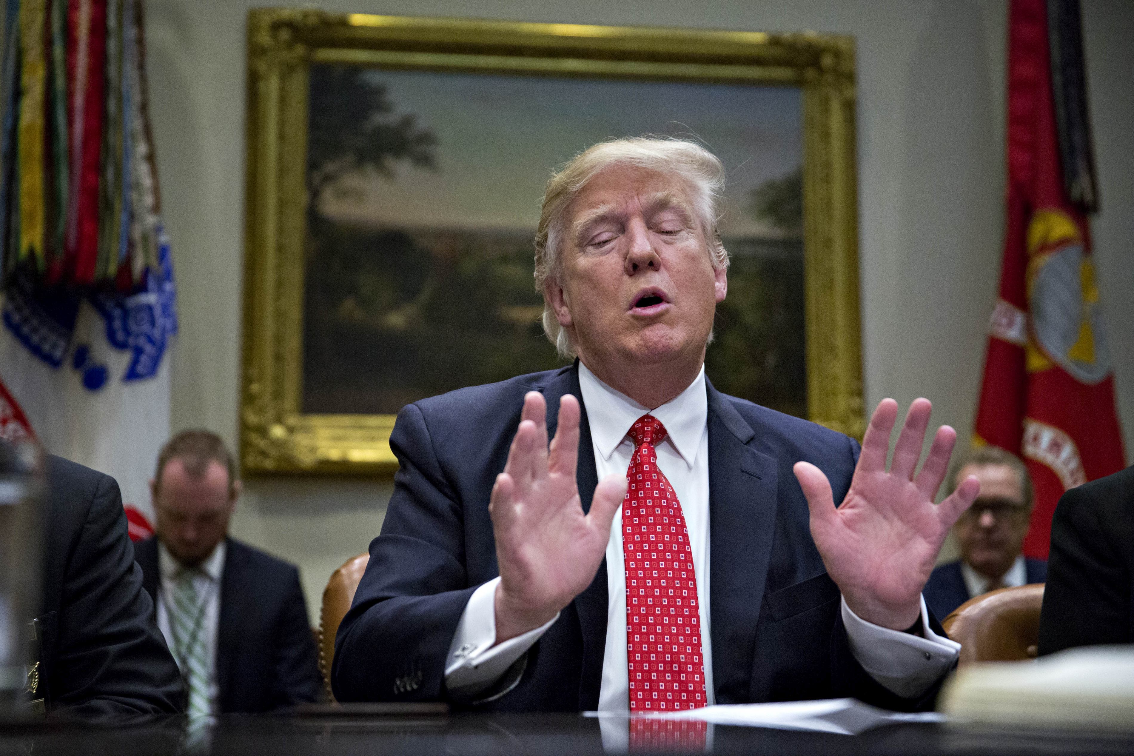 Trump și-a găsit NAȘUL.Cel mai mare APĂRĂTOR al imigranților i-a dat o replică USTURĂTOARE liderului de la Casa Albă