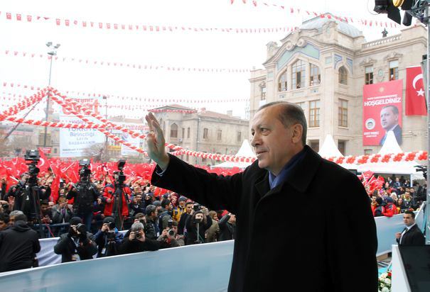 Președintele Recep Erdogan spune că TURCIA ar putea organiza un referendum privind reinstituirea pedepsei cu moartea