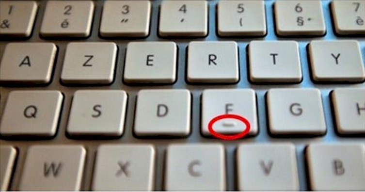De ce tastele „F” și „J” au mici liniuțe care ies în relief. Află secretul știut de foarte puțini oameni