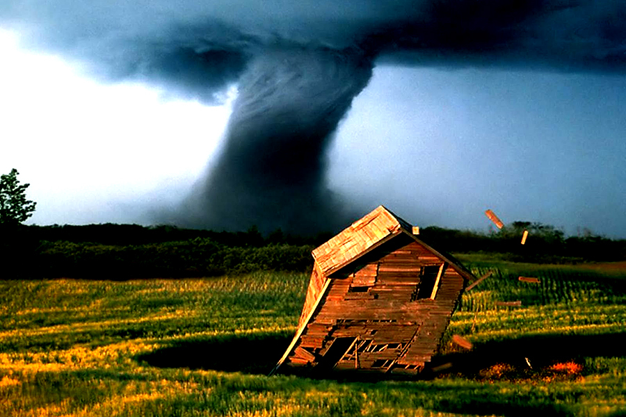 Prima țară care vrea să controleze vremea investește 168 de milioane de dolari în tehnologie de control meteo