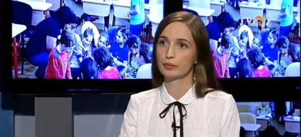 Profesoara care nu mai vrea să predea Eminescu sau Creangă: ''Nu le cer elevilor să învețe pe dinafară, eu cred că educația se face prin bucurie și joc''