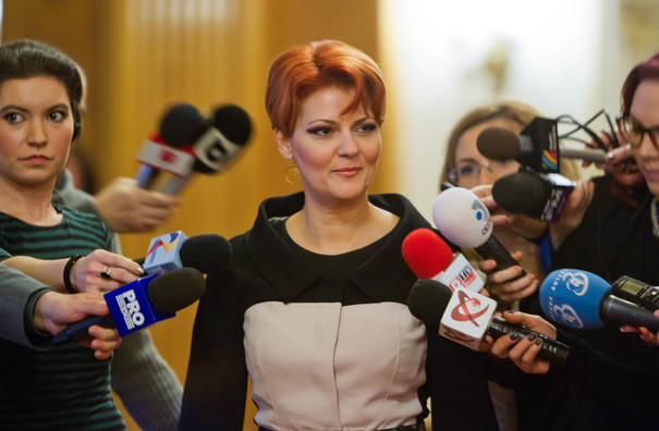Salariile de până la 4.000 de lei se DUBLEAZĂ. Anunțul FULGER făcut de ministrul muncii care CUTREMURĂ piața