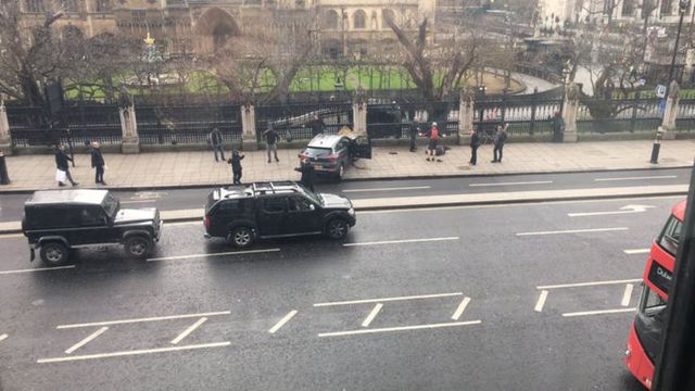 "Complet INACCEPTABIL“. Ce rol ar fi jucat Whatsapp în ATACUL de la Londra