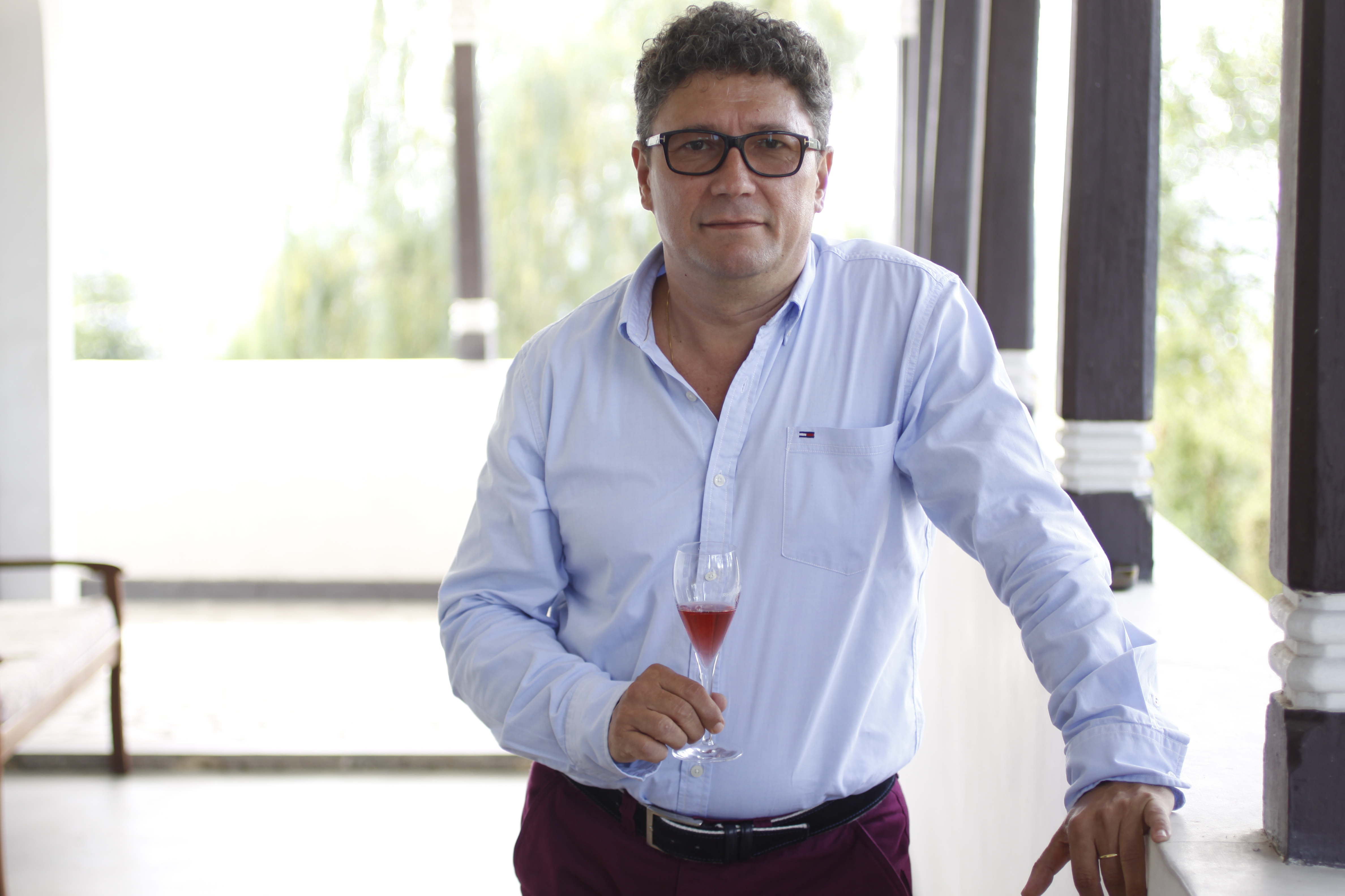 Dan Muntean lansează pe piața din România o nouă casă de vinuri - Domeniul Muntean