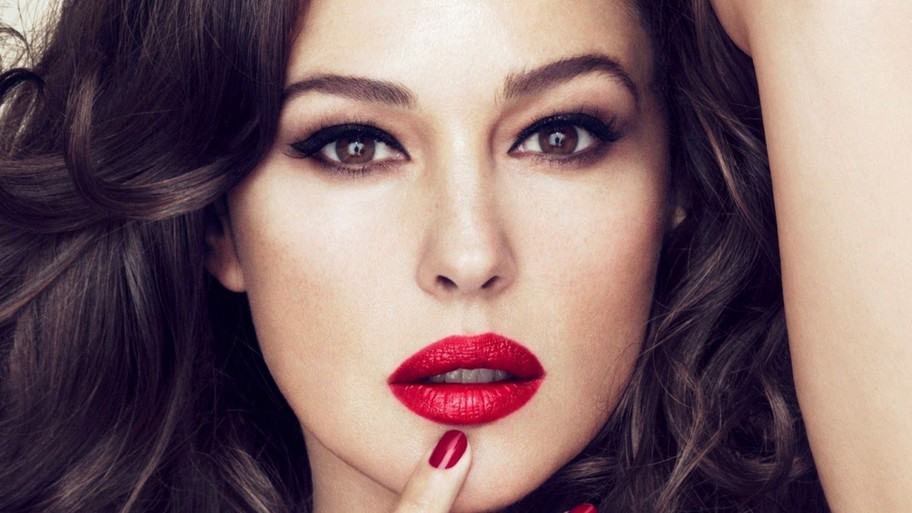 Mama ei e cea mai frumoasă actriță! Cum arată fiica Monicăi Bellucci
