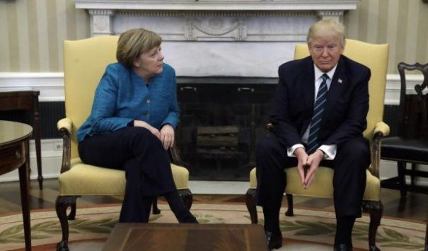 Abia acum s-a aflat! De ce n-a vrut Trump să dea mâna cu Merkel. Berlinul consideră situația "REVOLTĂTOARE"
