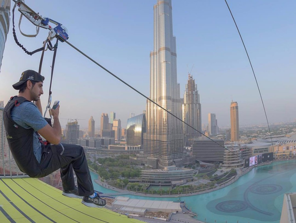 Viata fabuloasă a prințului din Dubai. Cum arată o zi obișnuită - GALERIE FOTO
