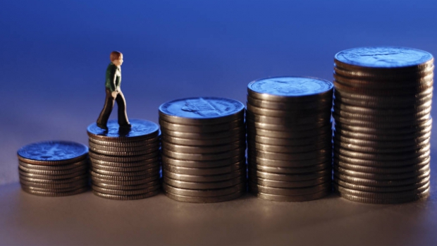 Ce conține proiectul salarizării și cum se ajunge la majorări de 267%