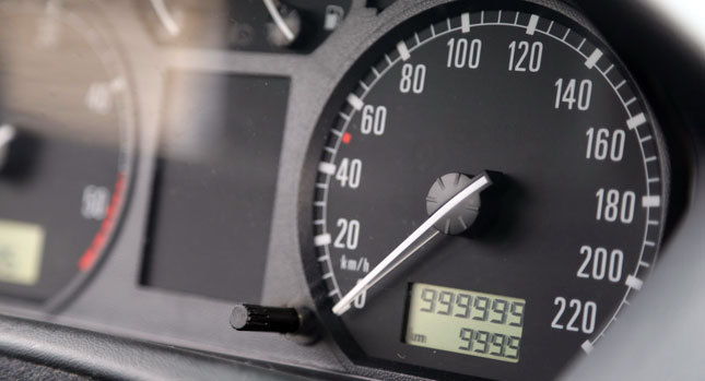 Am întâlnit și români cinstiți. Top 10 mașini second hand cu peste 1.000.000 de km la bord