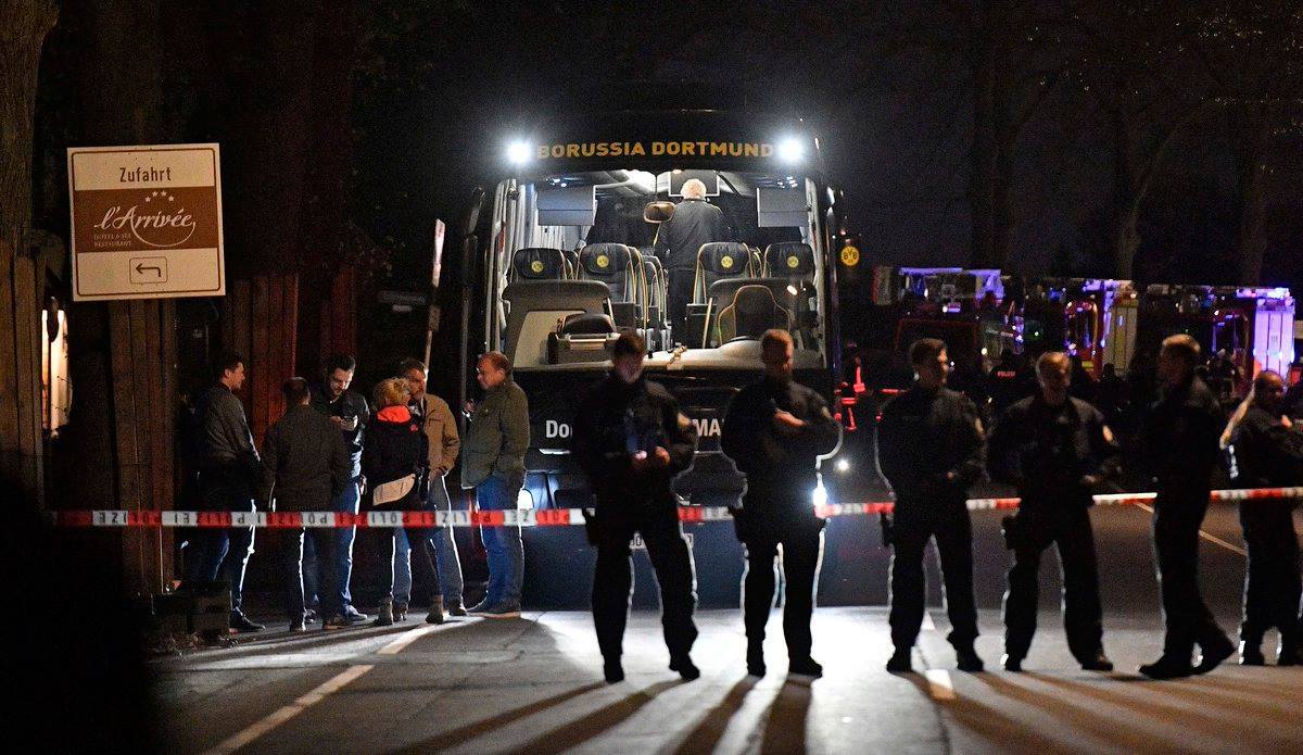 Care este starea fotbalistului rănit în atacul din Dortmund. O SCRISOARE prin care se revendică EXPLOZIILE, descoperită la fața locului