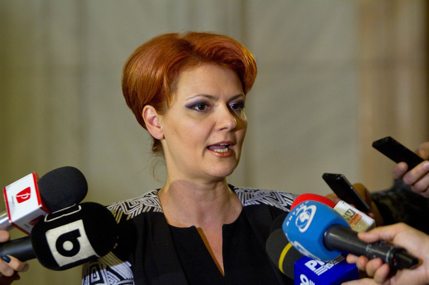 Nu toți bugetarii primesc mai mulți bani, anunță ministrul Muncii.Unele salarii vor scădea