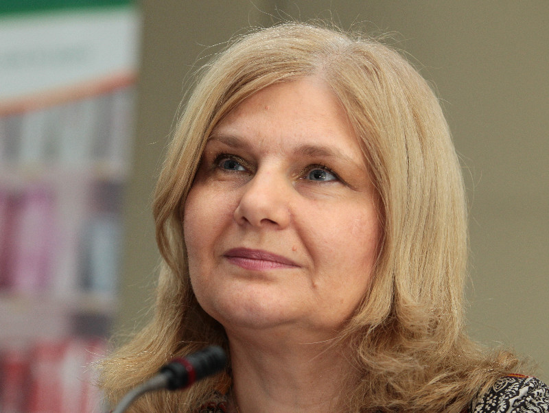 Povestea femeii care conduce cel mai mare lanț farmaceutic din România. Anul trecut a avut la afaceri de peste 572 de milioane de euro