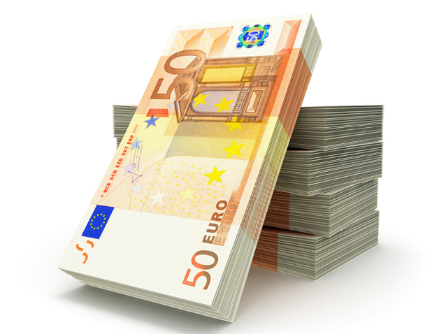 Anunțul făcut de o mare bancă din România. Vești proaste pentru românii cu credite în valută