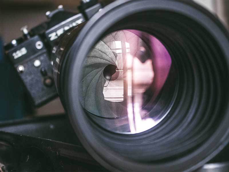 Viitorul fotografiei legat mai mult de software și mai puțin de optică