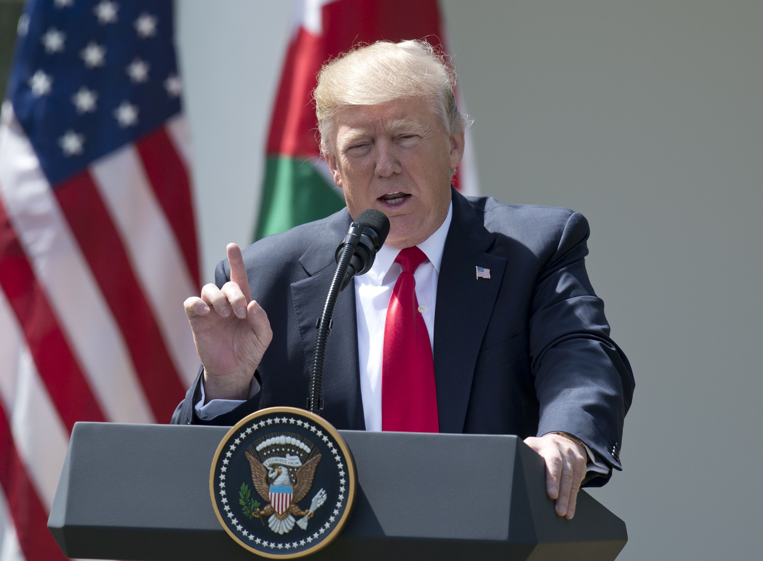 Donald Trump, la un pas de declanșarea unui CONFLICT de proporții. Președintele SUA, amenințări fără PRECEDENT la adresa Siriei și Coreei de Nord