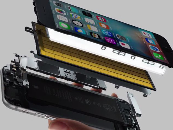 VIDEO Cum să-ți faci un iPhone de unul singur. Ce a descoperit un tânăr care și-a construit un telefon de la zero