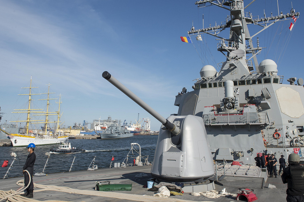 Incident militar între Rusia și SUA în Marea Neagră, la câțiva kilometri de portul Constanța