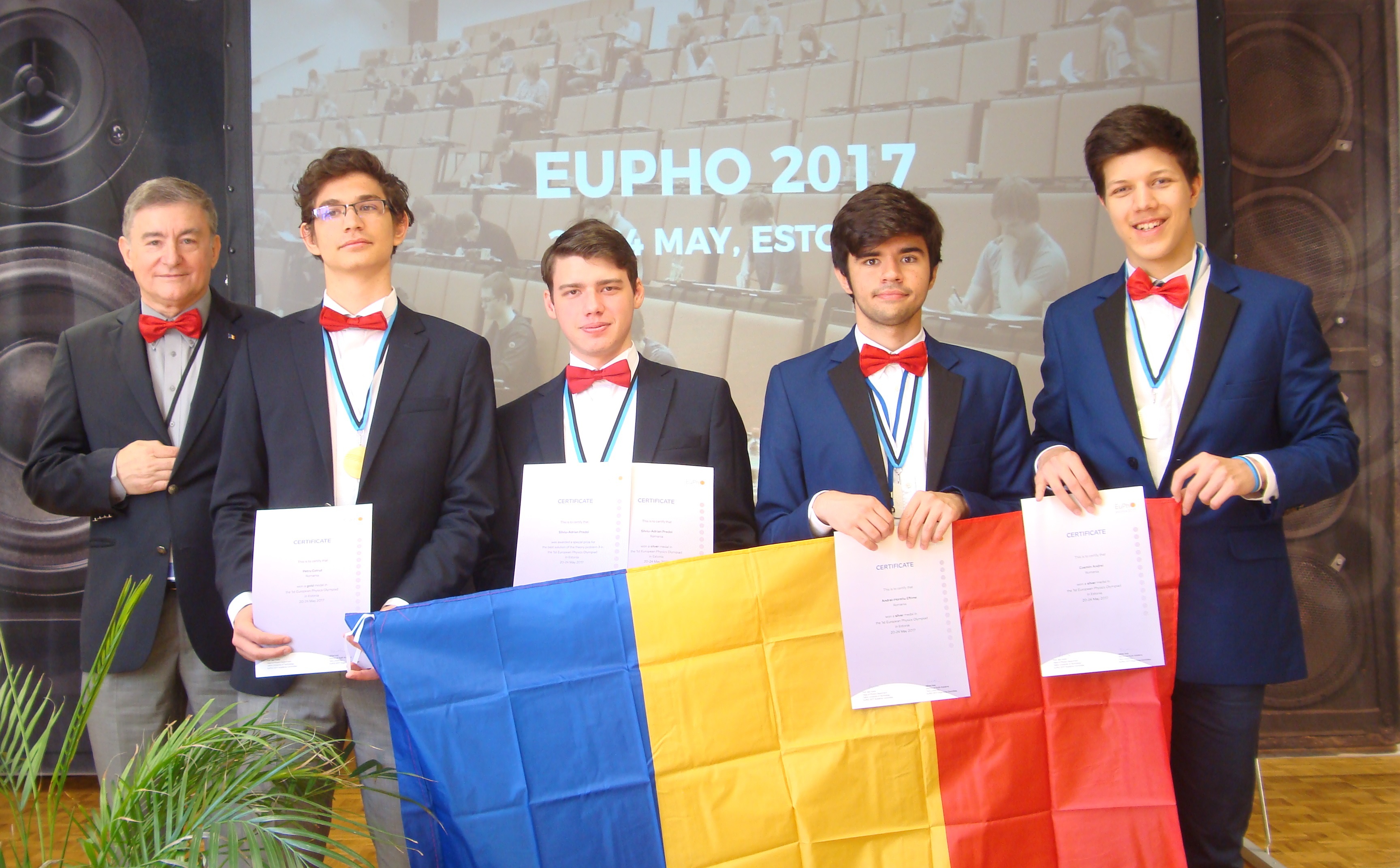 Elevii români continuă performanțele internaționale: sunt pe podium la Olimpiada europeană de fizică
