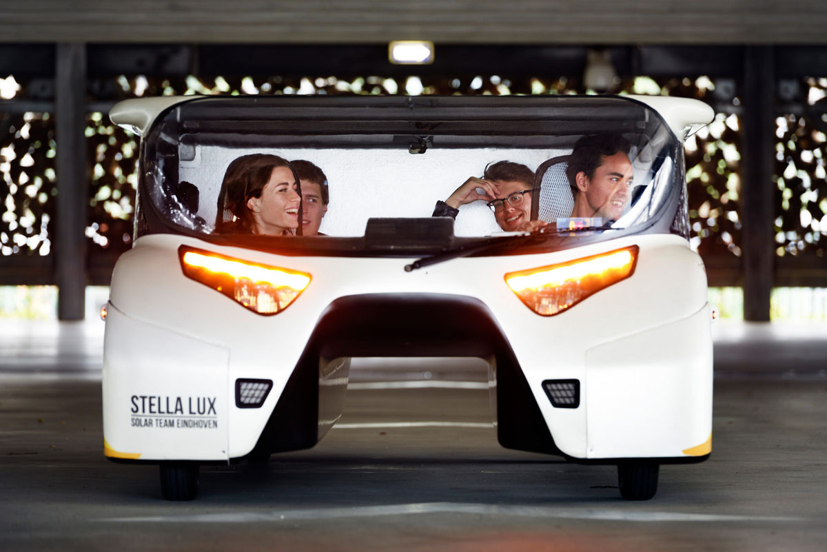 Mașina care merge 3.000 de km cu 0 lei și 125 km/h. Energia alternativă care omoară petrolul la orice oră