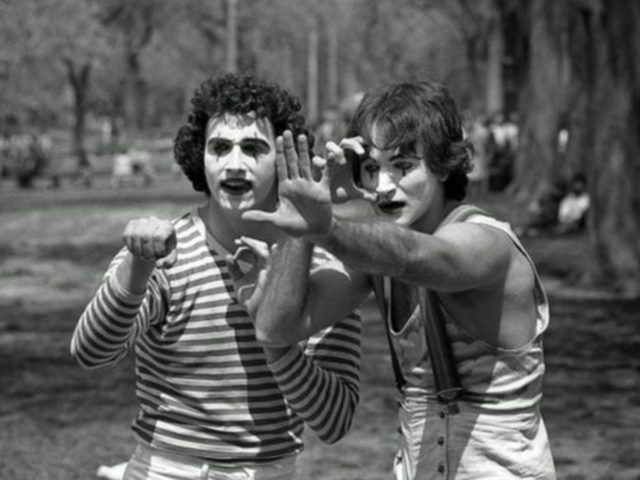 10 fotografii istorice mai puțin cunoscute care fac înconjurul lumii acum. Două sunt din România
