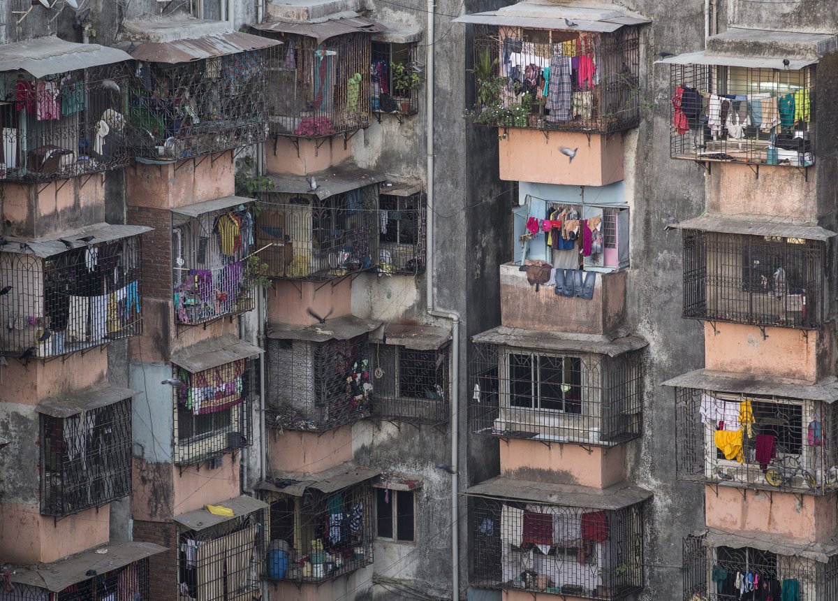 In România se vând cele mai vechi locuințe din Europa. În țara noastră există circa trei milioane de apartamente construite înainte de `89