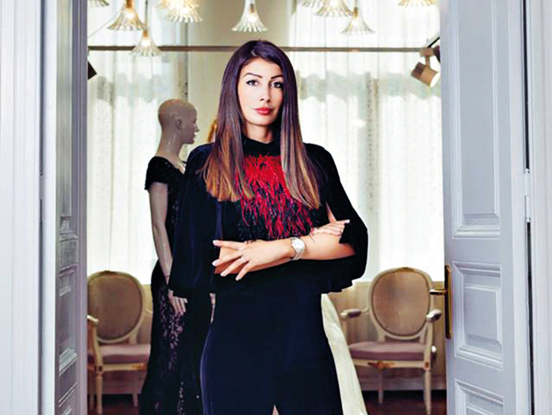 Tânăra antreprenoare care și-a așezat produsele alături de branduri ca Gucci, Prada sau Oscar de la Renta