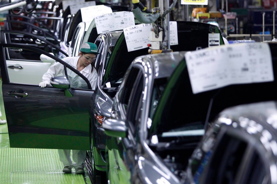 ȘOC în industria componentelor auto. Un gigant mondial cu trei fabrici în România intră în FALIMENT.
