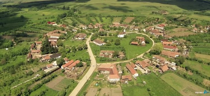 Satul unicat în România, aflat la doi pași de Timișoara, ce fascinează turiștii din toată lumea