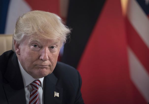 Trump a acceptat invitația lui Macron de a participa la festivitățile de la Paris din 14 iulie