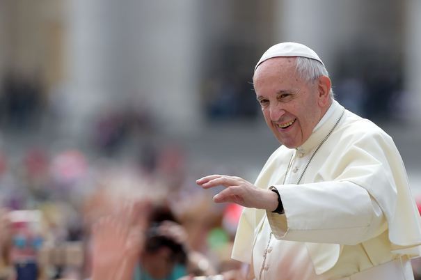 Papa Francisc a recunoscut că teoria evoluționistă și Big Bang-ul sunt reale și că Dumnezeu nu este „un magician cu o baghetă magică”