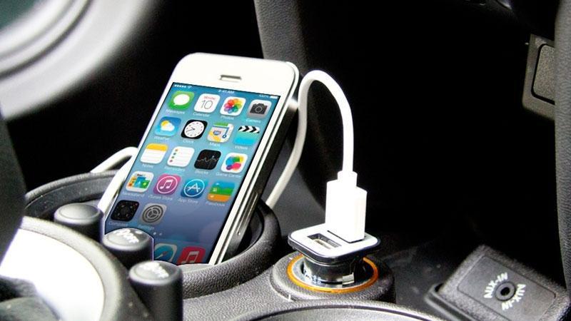 Apple are o SURPRIZĂ pentru șoferi. Posesorii de iPhone au un nou ajutor la VOLAN