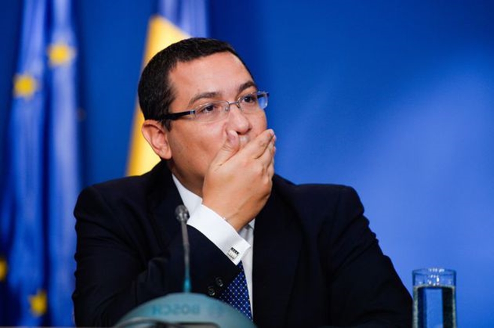Victor Ponta, secretarul guvernului lui pește: „Eram într-o altă țară cu soția mea și am părăsit-o pentru domnul Grindeanu.”
