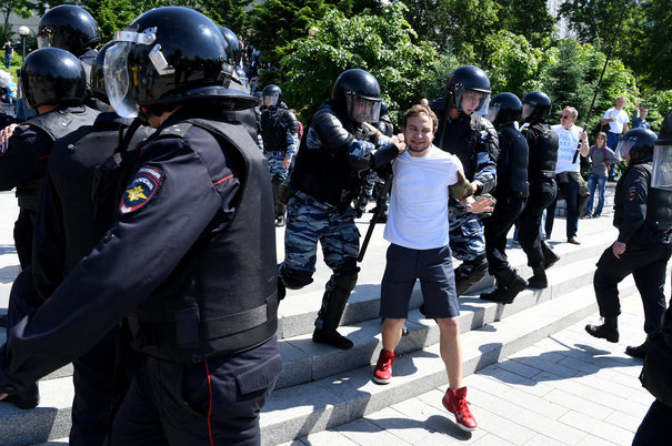 Casa Albă și UE condamnă arestările a sute de manifestanți după protestele anticorupție de la Moscova și Sankt Petersburg