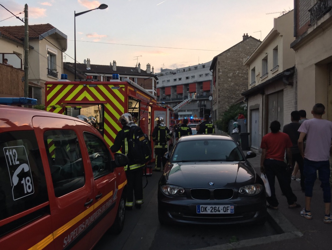 BREAKING NEWS! ATAC în inima Parisului. Flăcările după explozie ajung la zeci de metri. Bilanțul până la această oră