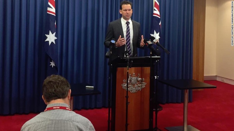 Un ministru australian și-a dat demisia după ce a aflat că i-a fost acordată și cetățenia italiană fără să știe