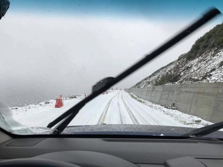 NINGE în plină vară în România! Anunțul drumarilor