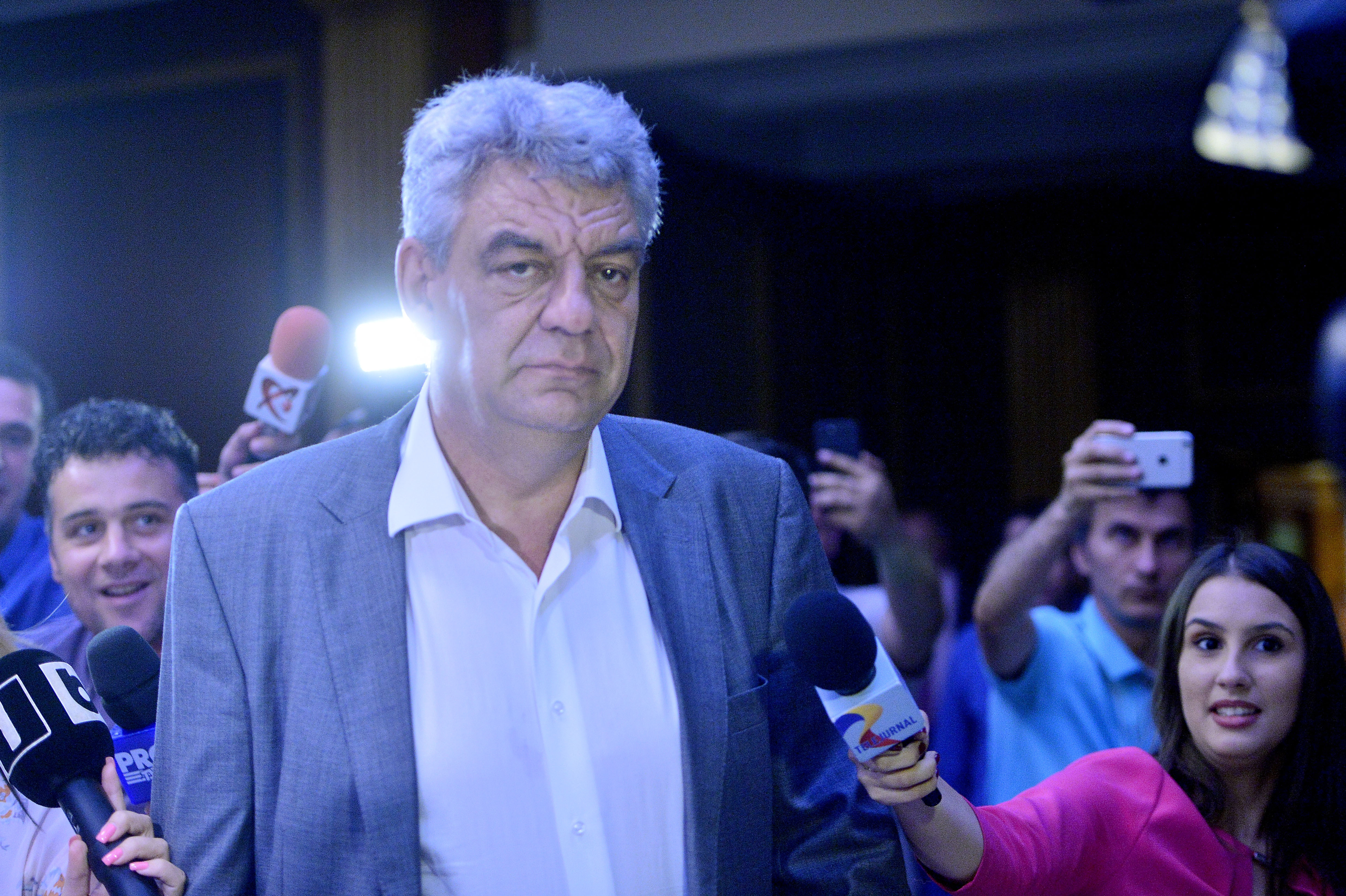 Guvernul introduce un nou tip de CONTRACT DE MUNCĂ