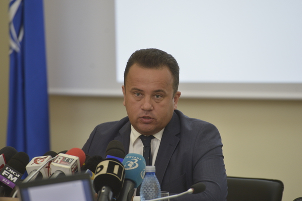 Ministrul Educației propune noi schimbări: Elevul de serviciu pe școală trebuie să dispară