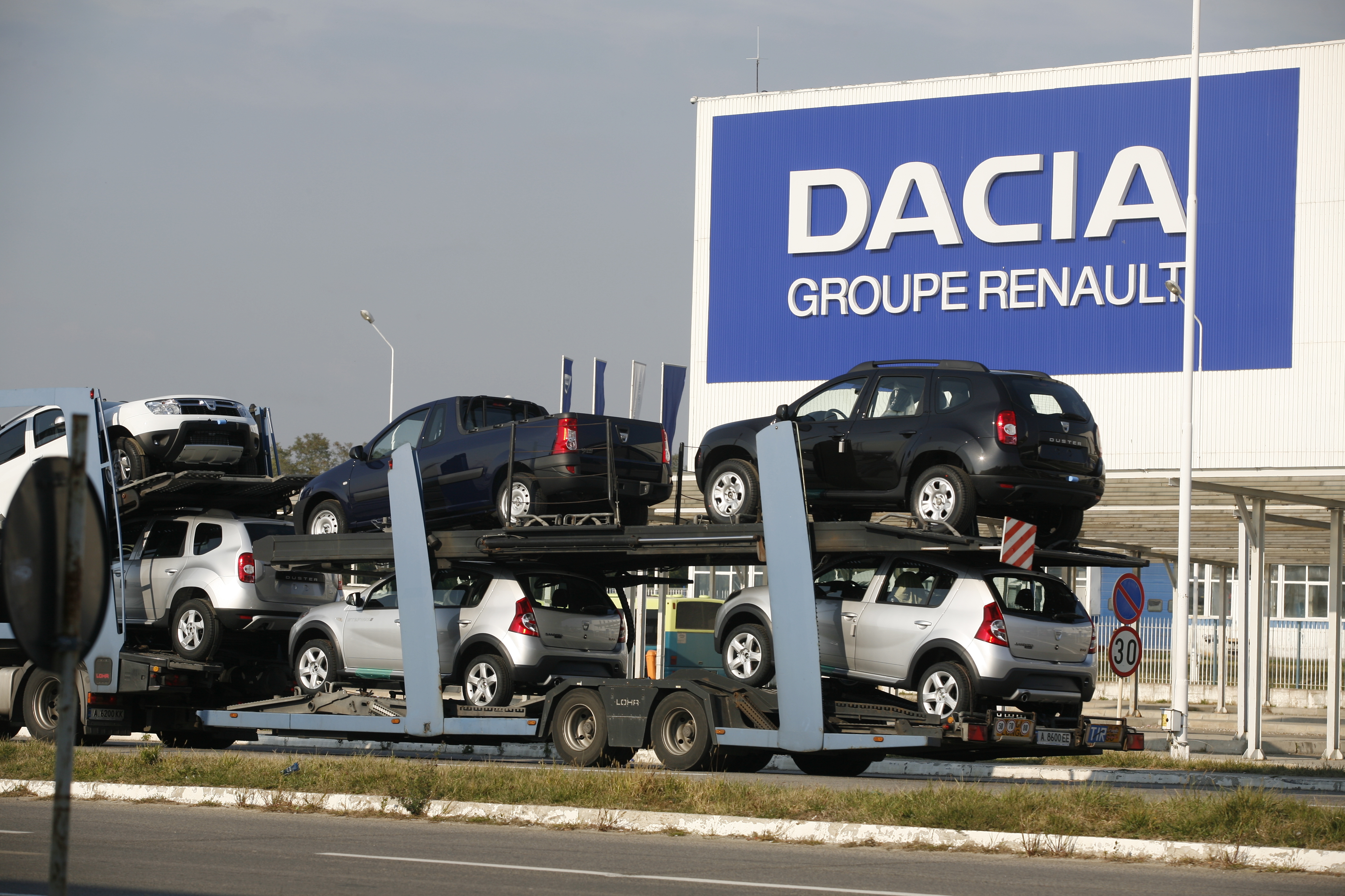 Peste 60% din producția Dacia din primele șase luni a fost reprezentată de modelul Duster