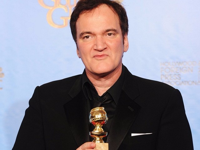 Cum arată cântăreața israeliană cu care s-a logodit Quentin Tarantino. Este cu 21 de ani mai tânără