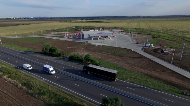 Vezi cum arată cea mai mare benzinărie din țară, realizată în mai puțin de un an