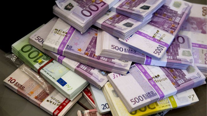 Noi bugetari de lux. Salariile lor vor ajunge și la zece mii de euro pe lună