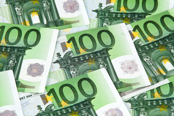 Legea salarizării, aplicată la Primăria Slatina, cel mai mic salariu fiind de 2.000 de lei