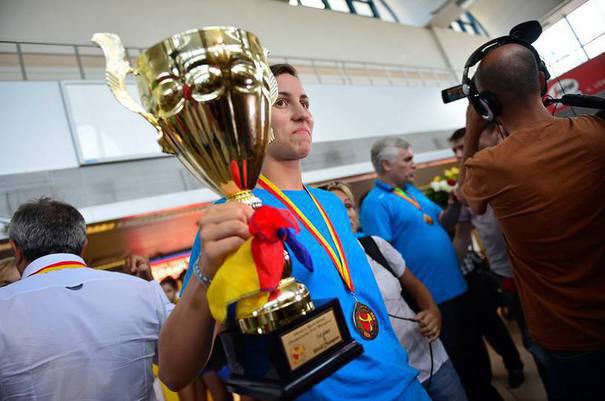 O nouă româncă face senzație în lume. La doar 21 de ani, Cristina Laslo calcă pe urmele celei mai bune jucătoare mondiale din handbal