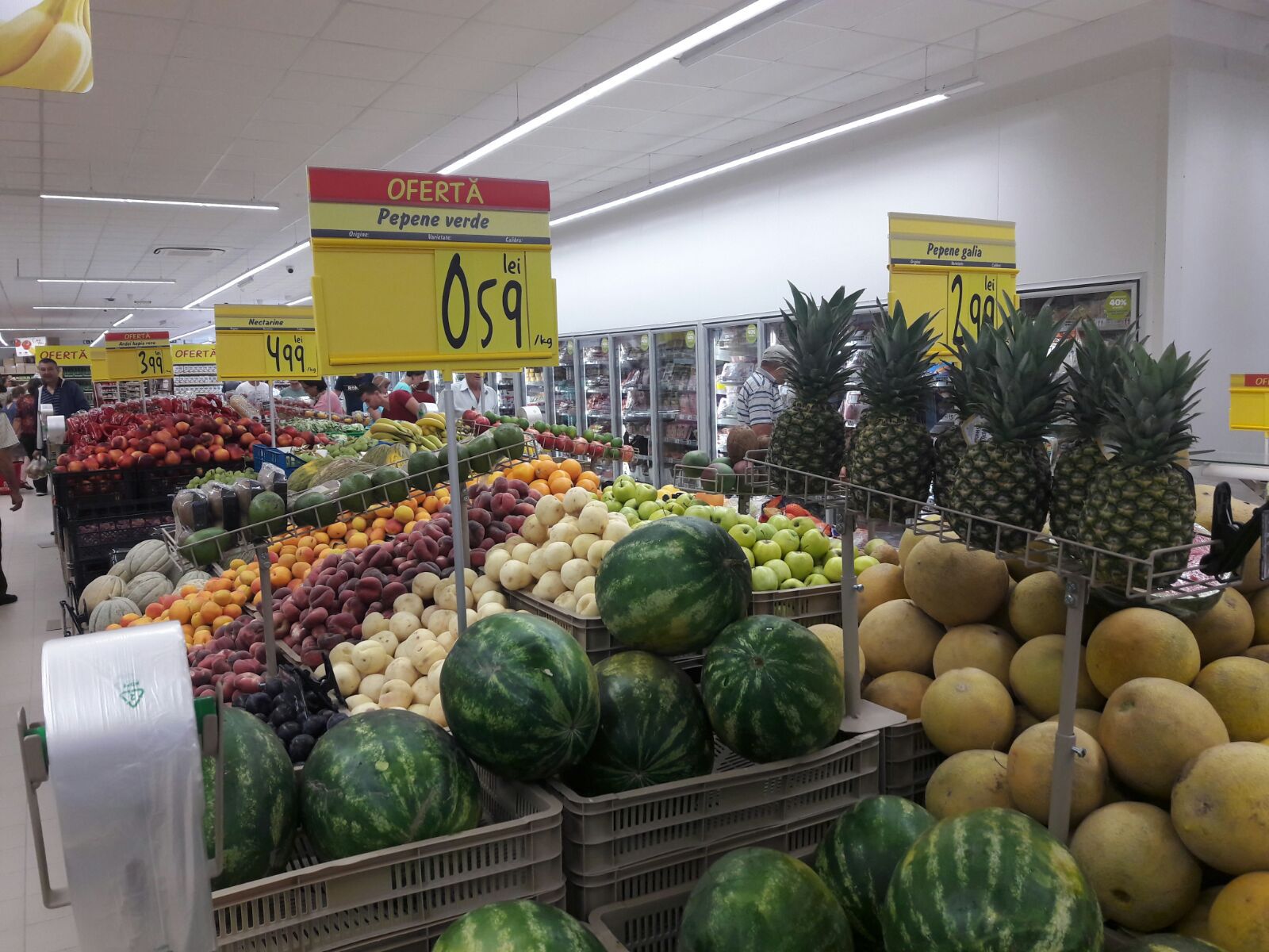 Unde a deschis azi Carrefour un nou magazin